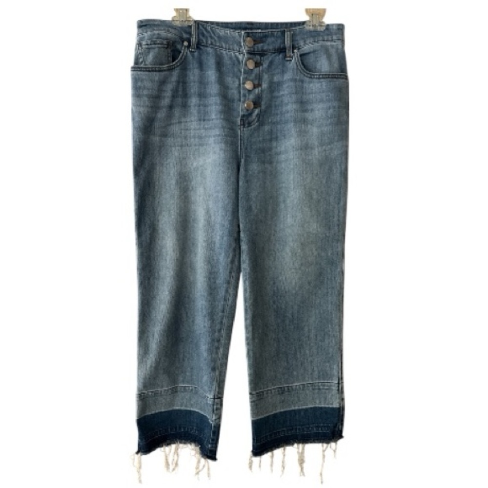 CHICO’S wide leg cropped jeans, size 1.5, button fly, fray hem, dark color hem